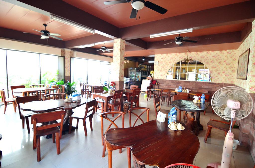 The Famous House - Jomtien Hotel Екстериор снимка