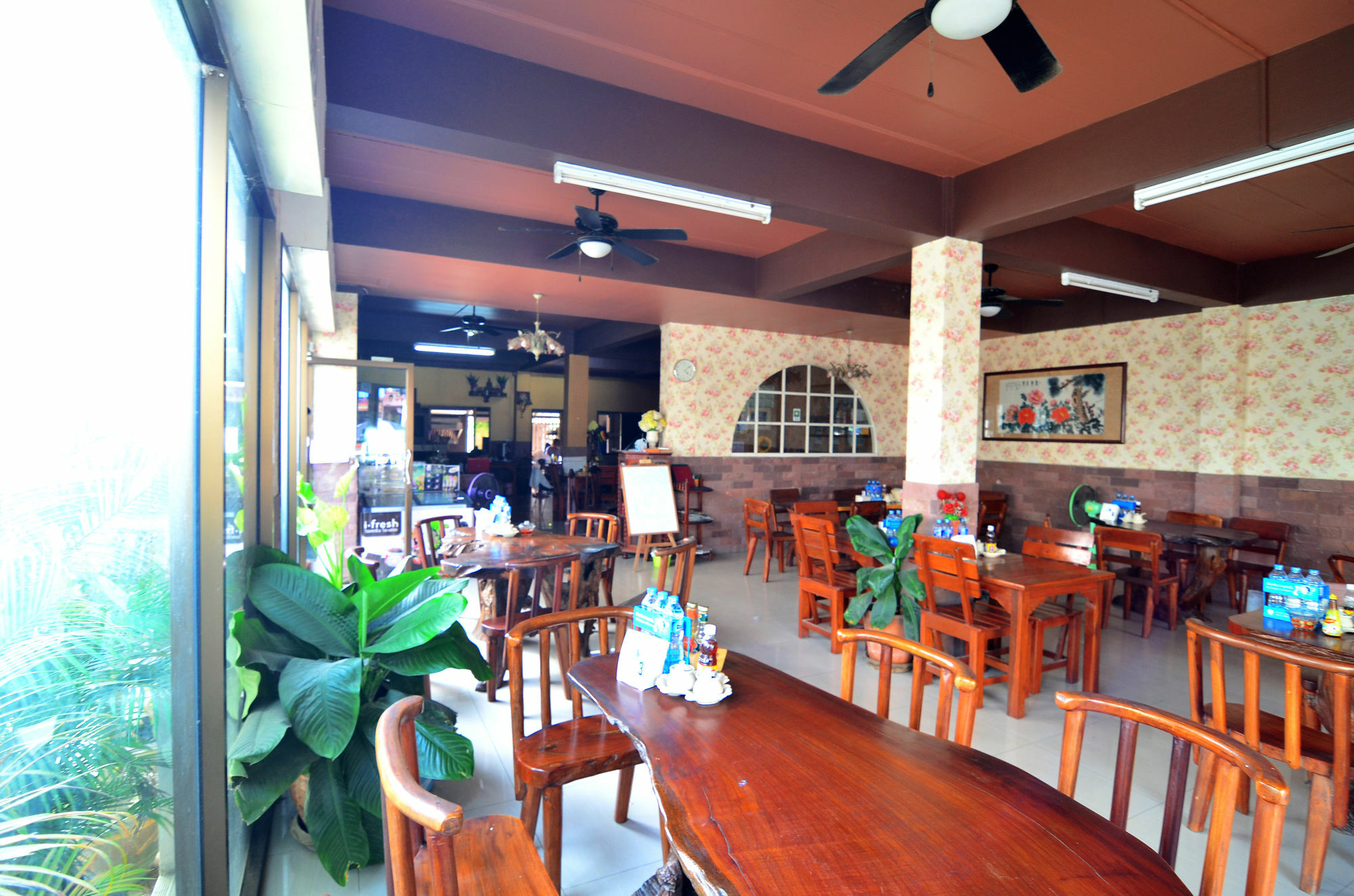 The Famous House - Jomtien Hotel Екстериор снимка