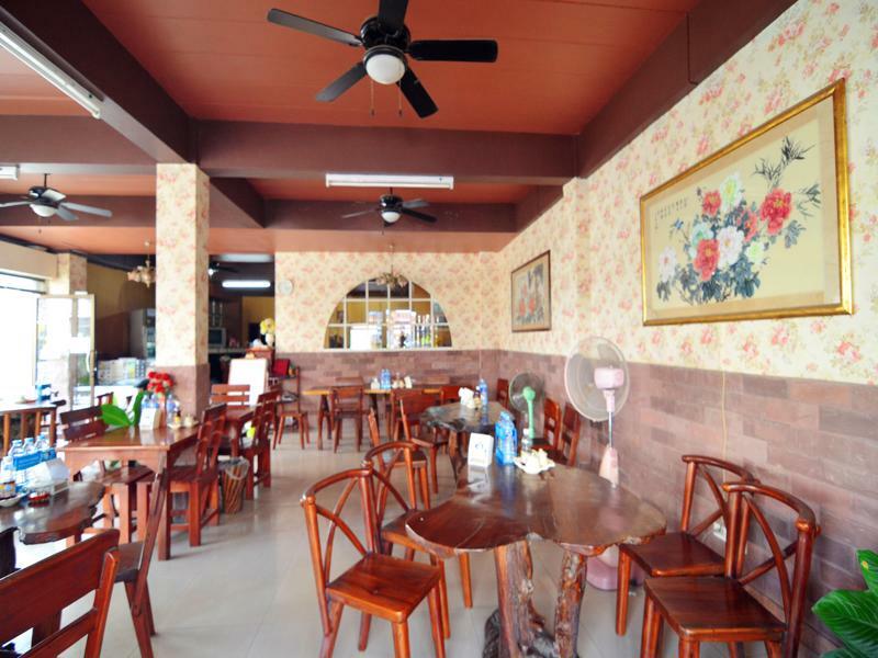 The Famous House - Jomtien Hotel Екстериор снимка