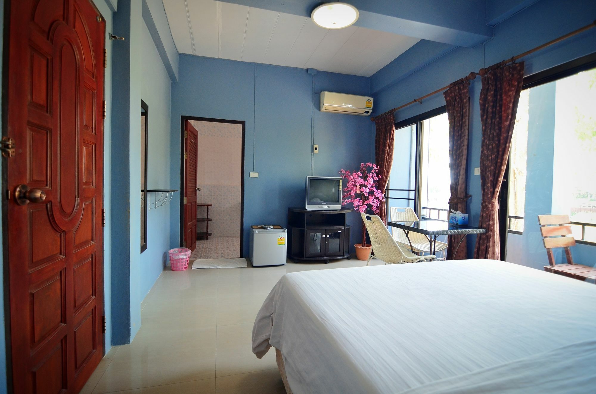 The Famous House - Jomtien Hotel Екстериор снимка