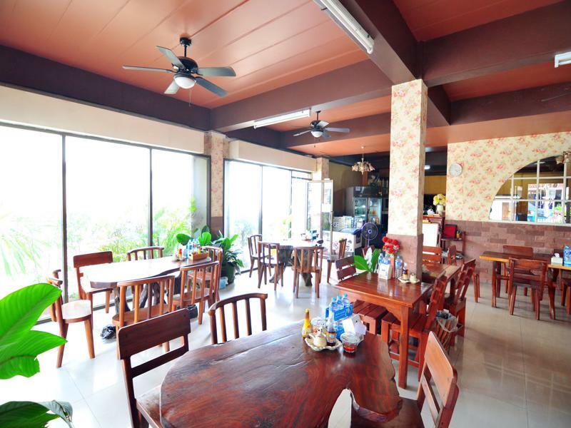 The Famous House - Jomtien Hotel Екстериор снимка